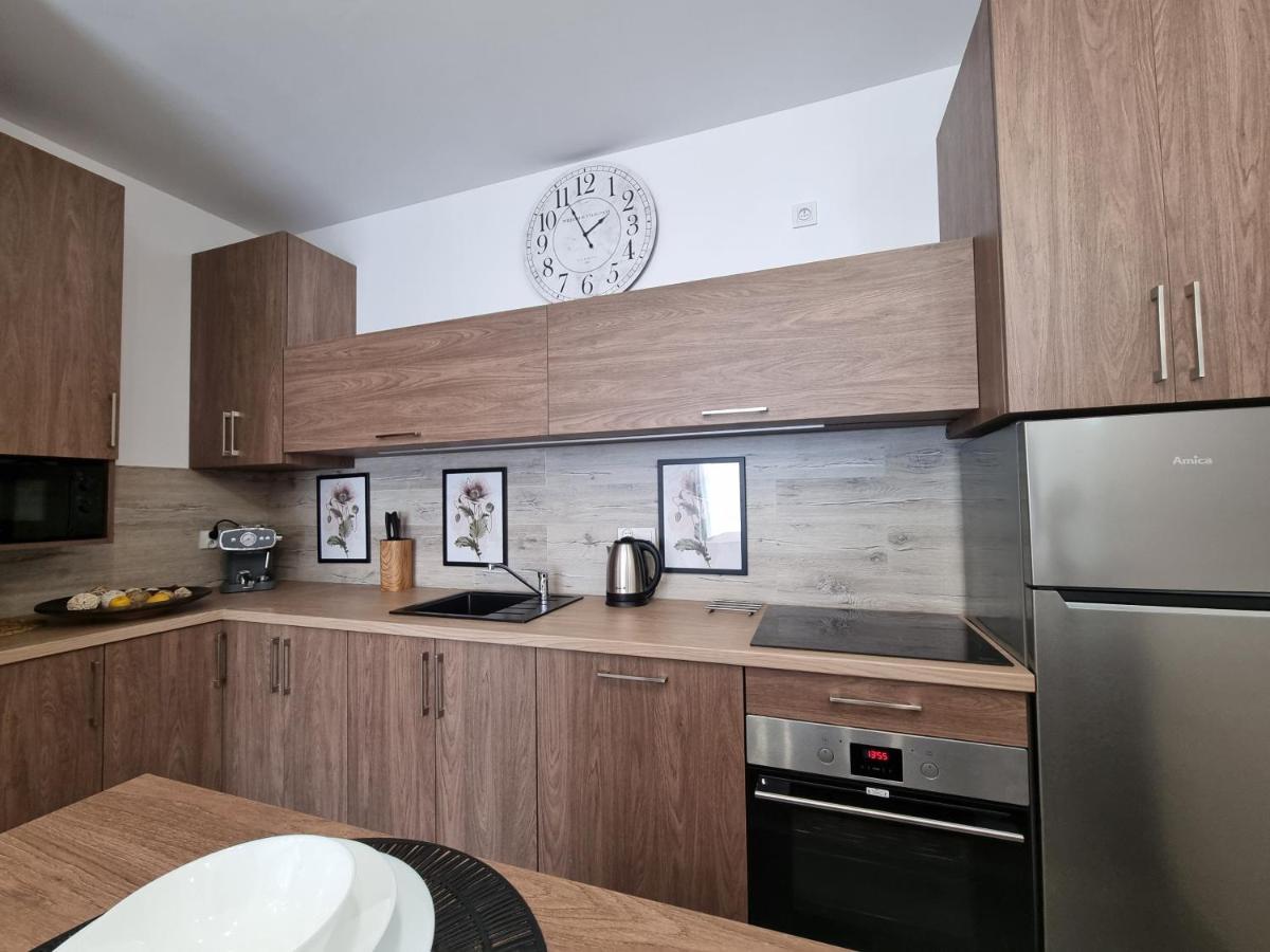 Q Apart Enter- Klimatyzowany 2 Pokojowy Apartament Przy Manufakturze Z Garazem Gratis, Fv Лодзь Экстерьер фото